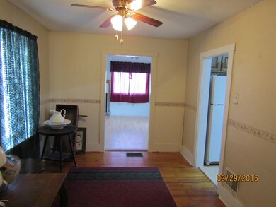 219 Hepburn St, Milton, PA 17847 - photo 4