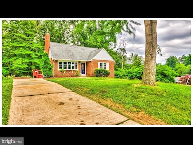 115 Hillside Rd, Catonsville, MD 21228 - photo 2