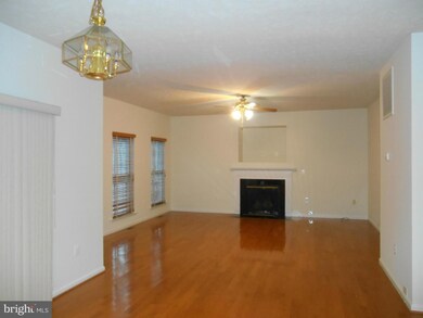1118 Lakeview Pkwy, Locust Grove, VA 22508 - photo 5
