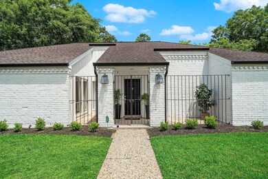 10206 Briar Rose Dr, Houston, TX 77042 - photo 4