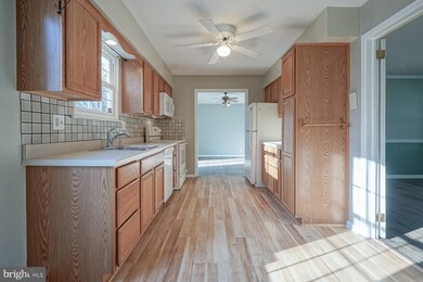 202 Hazelton Ct, Mullica Hill, NJ 08062 - photo 7