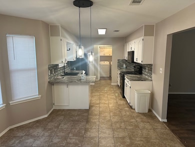 1046 Butterfly Ln, San Angelo, TX 76905 - photo 4