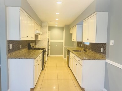 7434 Tall Pines Dr, Houston, TX 77088 - photo 3