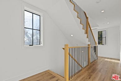 14535 Killion St, Sherman Oaks, CA 91411 - photo 7