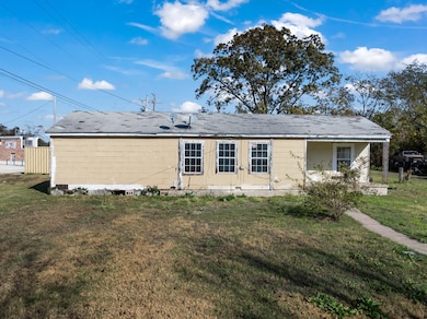 218 N Preston St, Whitney, TX 76692 - photo 2