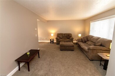 1919 Robindale St, Wickliffe, OH 44092 - photo 2