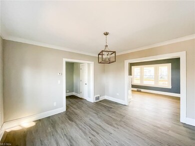 890 Nela View Rd, Cleveland, OH 44112 - photo 4