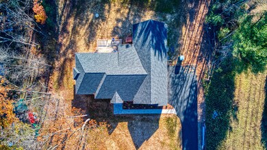 1436 Astolat Rd, Effort, PA 18330 - photo 2