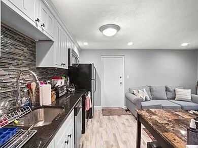 35 Montvale Ave unit 3, Woburn, MA 01801 - photo 4