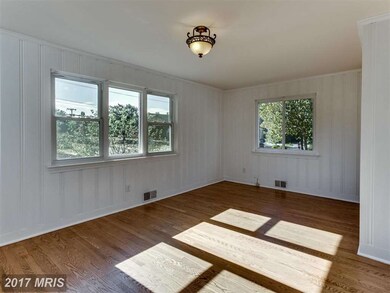 6100 Knollwood Dr, Falls Church, VA 22041 - photo 7