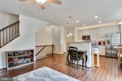 42217 Canary Grass Square unit 3A3, Aldie, VA 20105 - photo 6