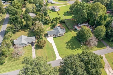 487 Raven Ridge Dr, Kernersville, NC 27284 - photo 7