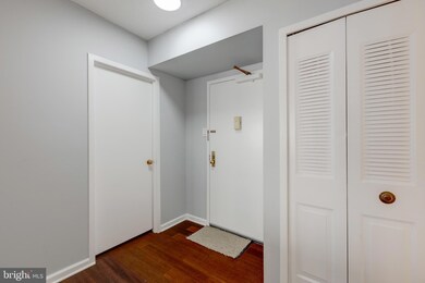 Skyline Plaza unit 1216S, Baileys Crossroads, VA 22041 - photo 2