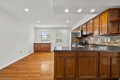 183 Strawberry Hill Ave, Woodbridge, NJ 07095 - photo 7