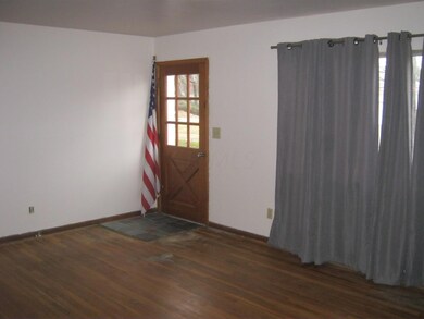 4357 Blythe Rd, Columbus, OH 43224 - photo 3