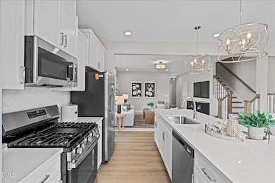 938 Kensley Grove Ln unit 58, Fuquay-Varina, NC 27526 - photo 4