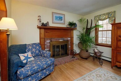 9 Green Meadow Cir, Mashpee, MA 02649 - photo 4