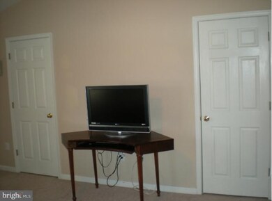 5305 Sandyford St, Alexandria, VA 22315 - photo 5