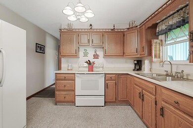 295 Harbor View Dr, Thornville, OH 43076 - photo 3