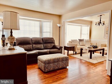 12 Hickory Hill Ct, Silver Spring, MD 20906 - photo 3