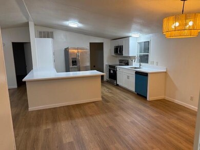 195 E Turner St, Summerville, SC 29483 - photo 5