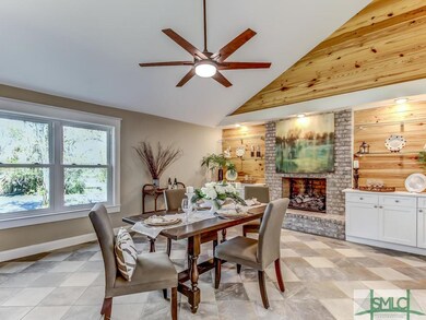 High Ceilings and Warm ambiance for Dining