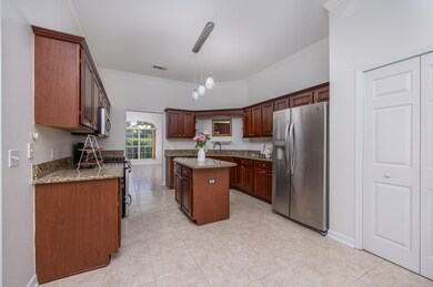 119 Villacrest (reshoot)-15