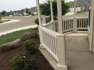 3075 N Bridle Ave, Fresno, CA 93727 - photo 5