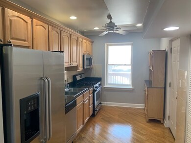 2915 W Granville Ave unit 2E, Chicago, IL 60659 - photo 4