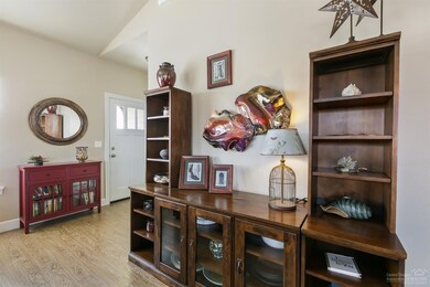 20556 Gloucester Ln, Bend, OR 97701 - photo 5