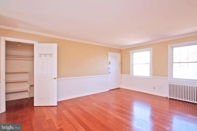 5118 Columbia Pike unit 3, Arlington, VA 22204 - photo 3