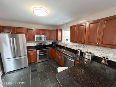 111 S Hummingbird Trail, Lehman Township, PA 18324 - photo 2
