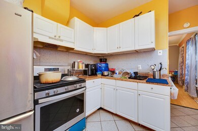 1427 Muhlenberg St, Reading, PA 19602 - photo 6