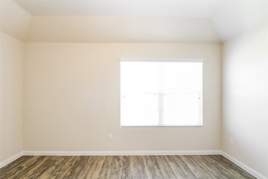 6130 Peaceful Ridge Dr, Houston, TX 77048 - photo 6