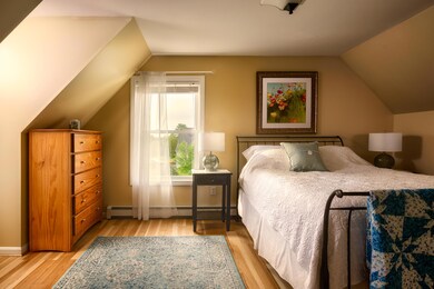06_Bedroom1