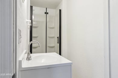 7-web-or-mls-518-e-roanoke-ave-4