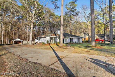 04-211 Redbud Trail