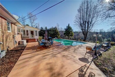 Entertaining Space for Warm days at its finest!