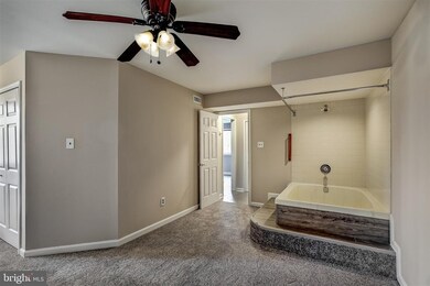 1105 Berwyck Ct, Sicklerville, NJ 08081 - photo 3