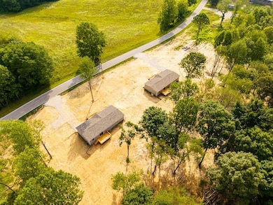 1409 Apple Grove Rd, Smiths Grove, KY 42171 - photo 2