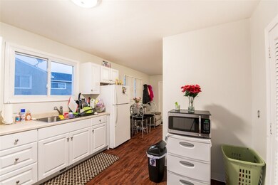 12 Ludlow Rd unit B, Middletown, RI 02842 - photo 4