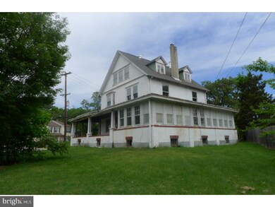 79 S Wycombe Ave, Lansdowne, PA 19050 - photo 2