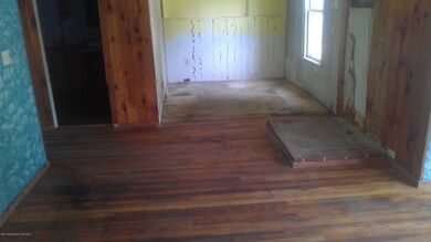 321 Welwood Ave, Hawley, PA 18428 - photo 6