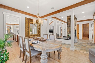 22209 Fox Glenn Trace