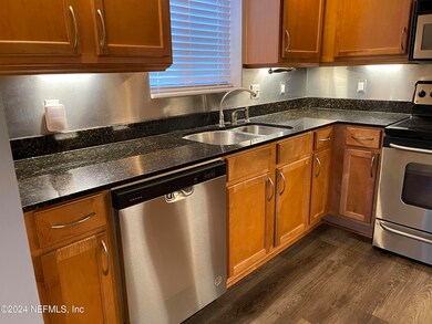 5375 Ortega Farms Blvd unit 408, Jacksonville, FL 32210 - photo 7