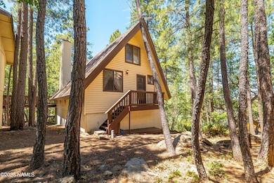 A frame cabin in Munds Park
