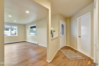 4041 Woronzof Dr, Anchorage, AK 99517 - photo 6