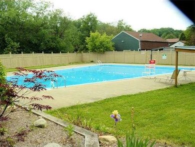 170 E Hadley Rd unit 93, Amherst, MA 01002 - photo 4