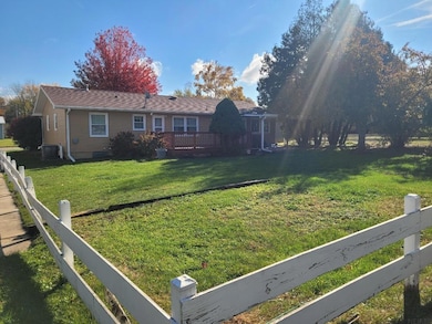 28 12th Ave SE, Oelwein, IA 50662 - photo 5