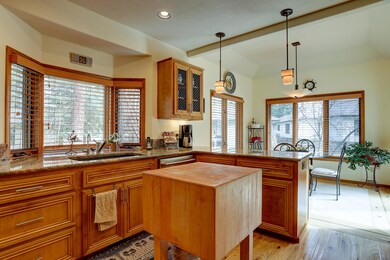 60740 Willow Creek Loop MLS-21